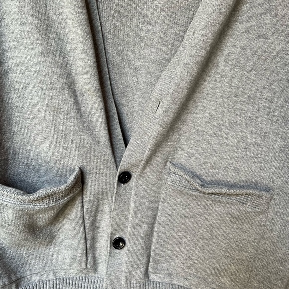 ⊹ Penguin Cardigan ⊹ - Picture 4 of 9